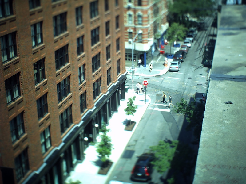 Illustration for article titled Photojojo Tilt-Shift Camera Lightning Review: Who Needs Instagram?